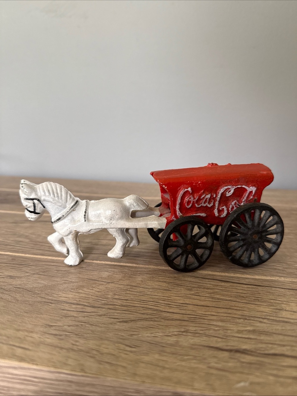 Vintage Cast Iron Coca-Cola Red Wagon Buggy White Horse & Rolling Wheels 7x3"